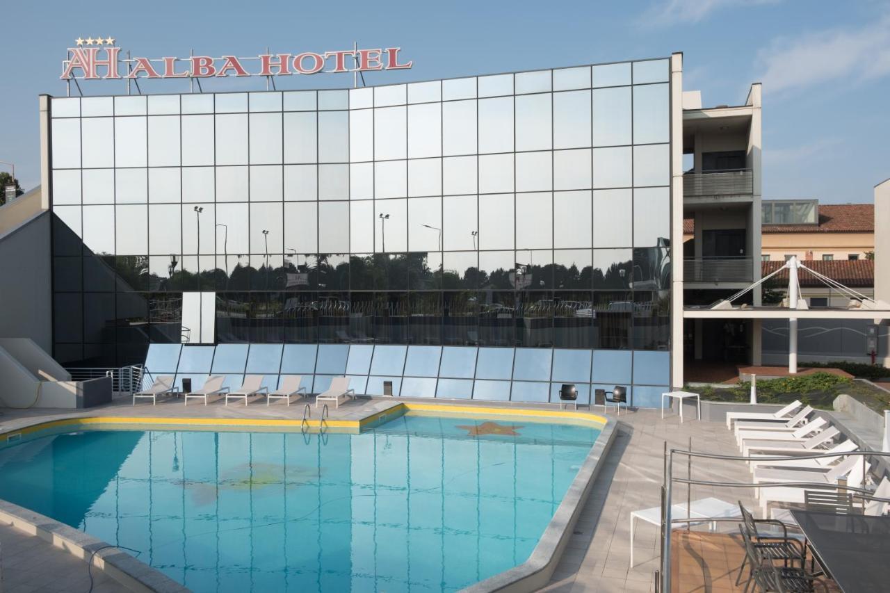Alba Hotel מראה חיצוני תמונה