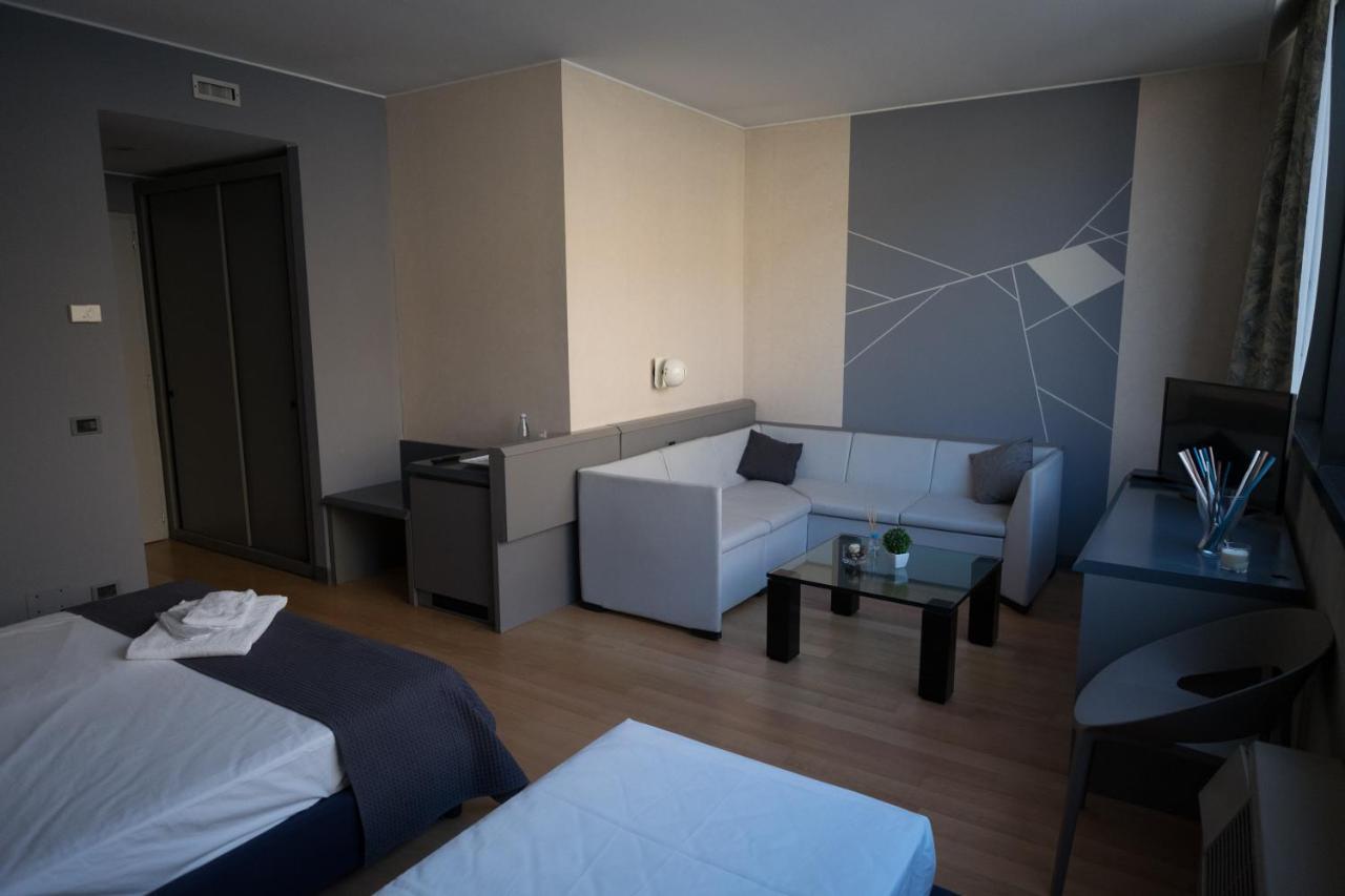 Alba Hotel מראה חיצוני תמונה