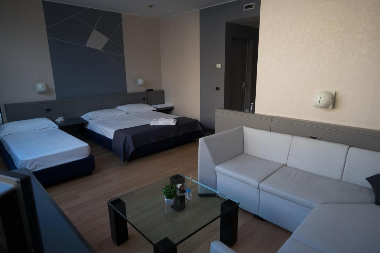 Alba Hotel מראה חיצוני תמונה